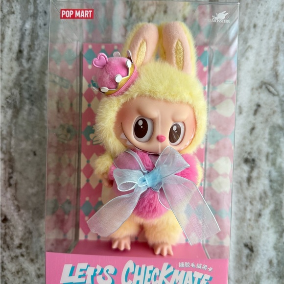 Labubu Let’s Checkmate - Picture 2 of 4